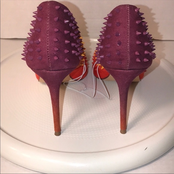 🆕Steve Madden Vala-S Multicolored Spike Heels